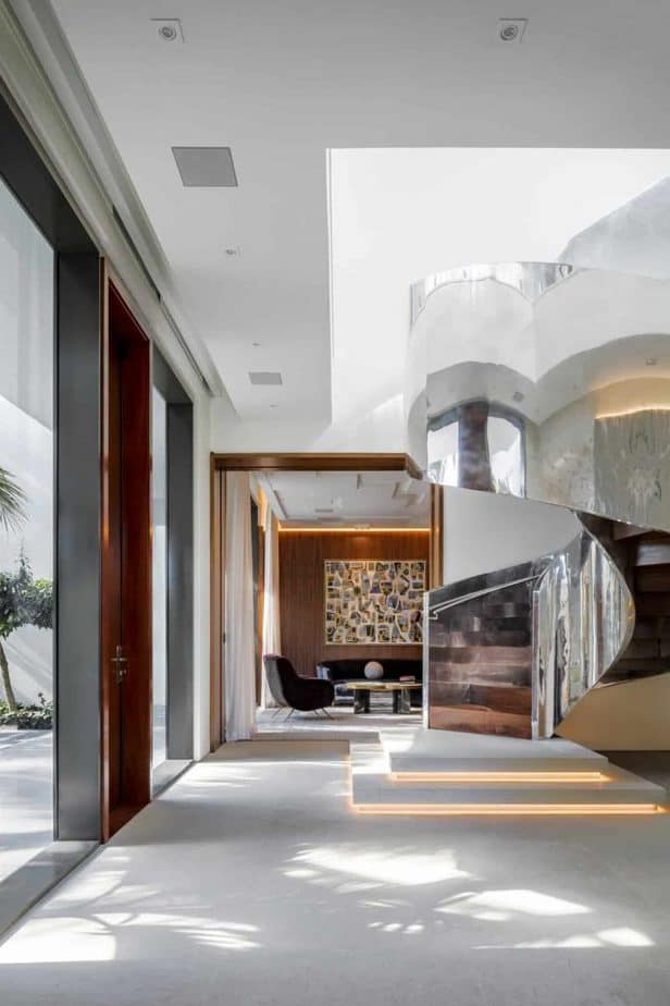 Brown Davis foyer interior designers in Miami
