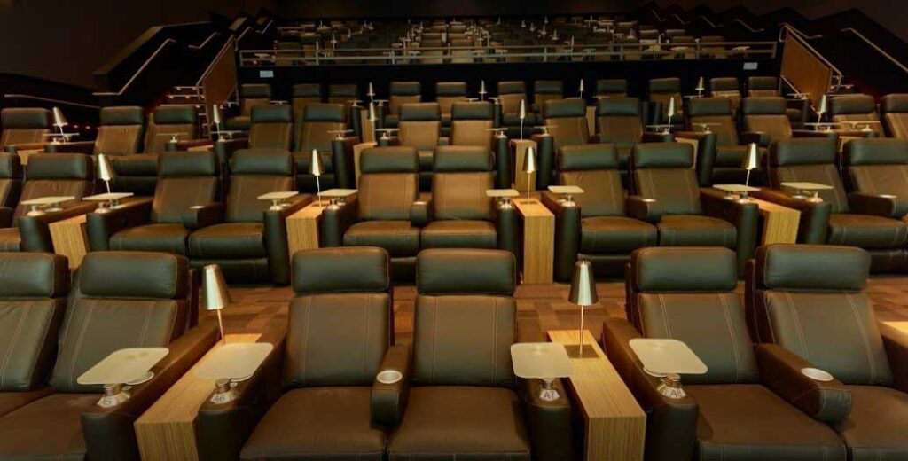 luxury-dine-in-movie-theater-seats