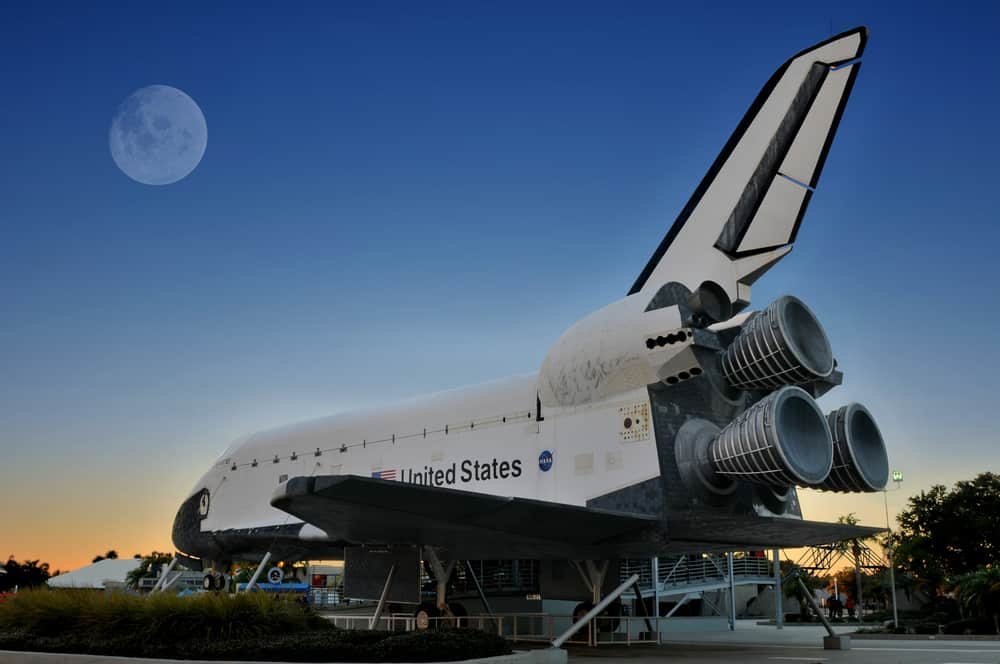 Space shuttle in a virtual reality tour